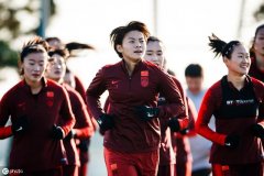 CCTV572体育直播东亚杯中国男、女足轮番出征：为国而战，全力以